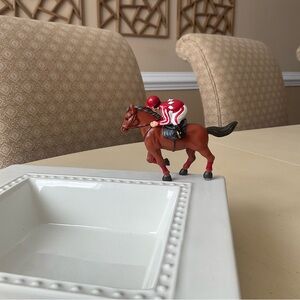 Race Horse and Jockey Platter Decoration 🐎